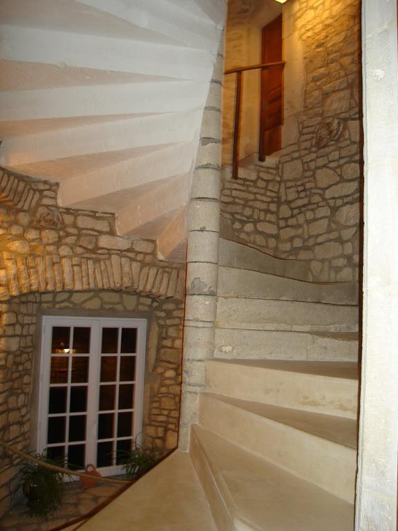 مبيت وإفطار فالوجنيس Manoir De Savigny المظهر الخارجي الصورة